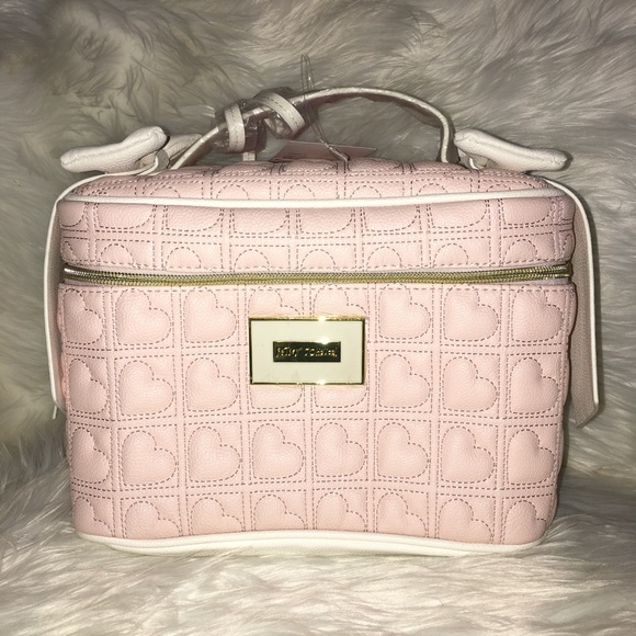 Betsey Train Case pink quilted bag bow hearts 💕 - Picture 2 of 8